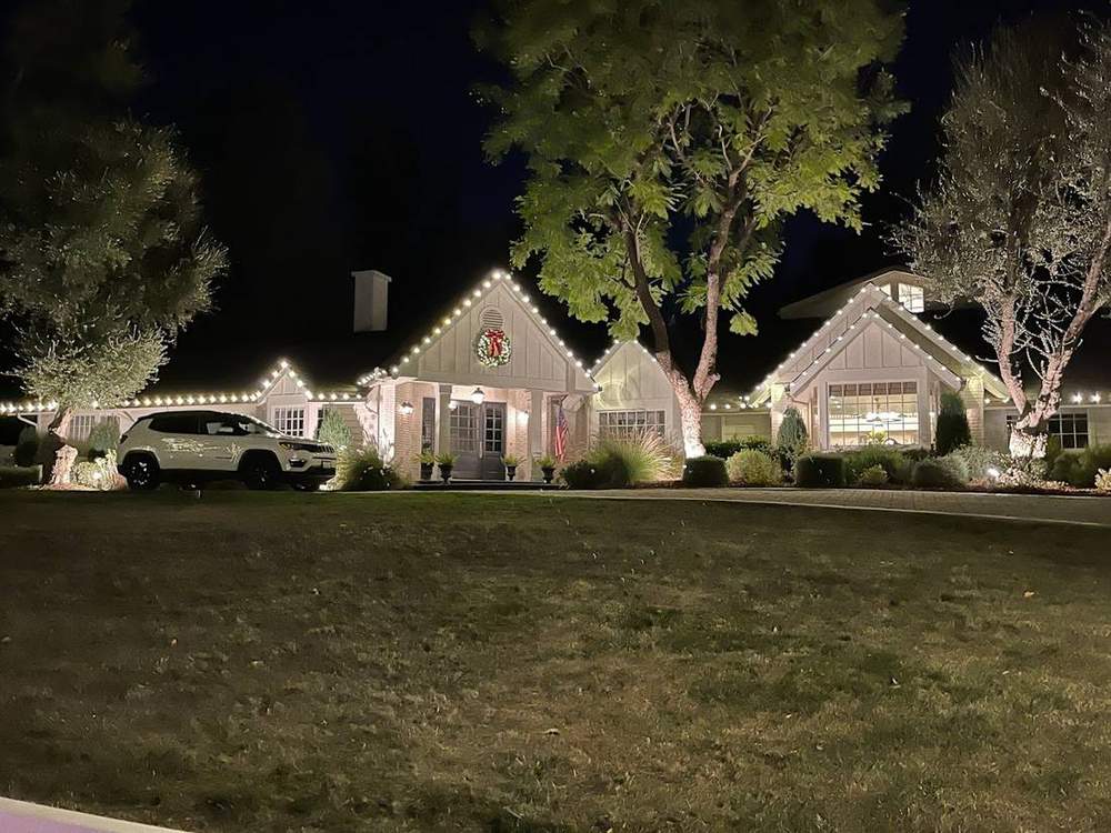 Clear warm white holiday lighting in West Hills